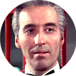 Professeur Stone : Christopher Lee